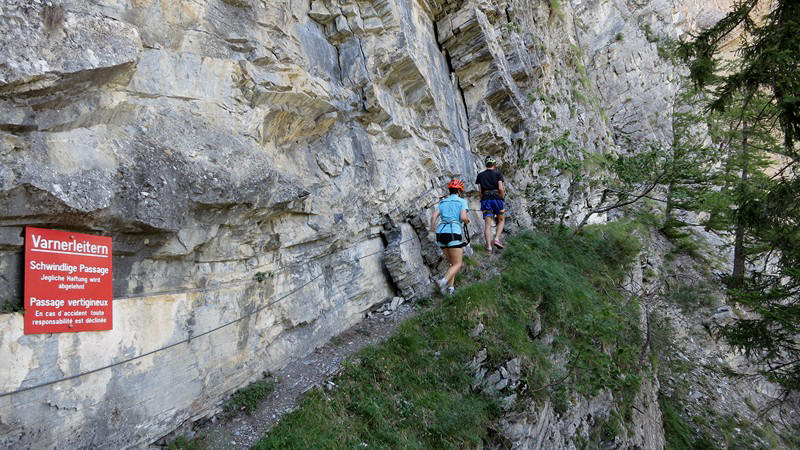 varner-leitern-ou-les-chelles-de-varen-randonn-e-d-t-en-dessus-de